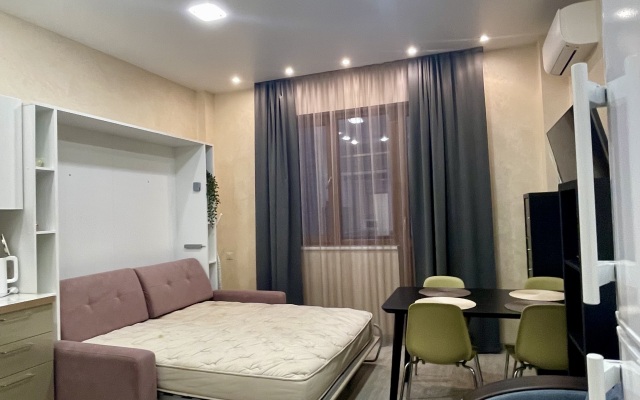 Studiya S Cherdakom Naprotiv Tts Gorki Gorod Flat