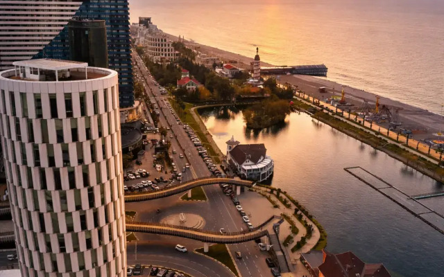 Апартаменты Oval Studio with Panoramic View