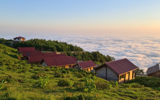 Flora Handüzü Resort & Wellness Bungalow Hotel