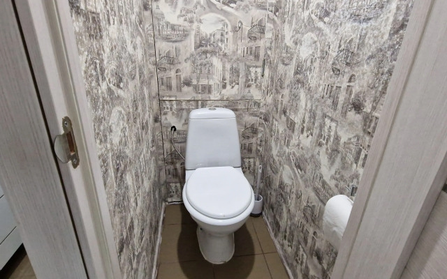 2-Kh Komnatnaya Posutochno Planernaya Flat