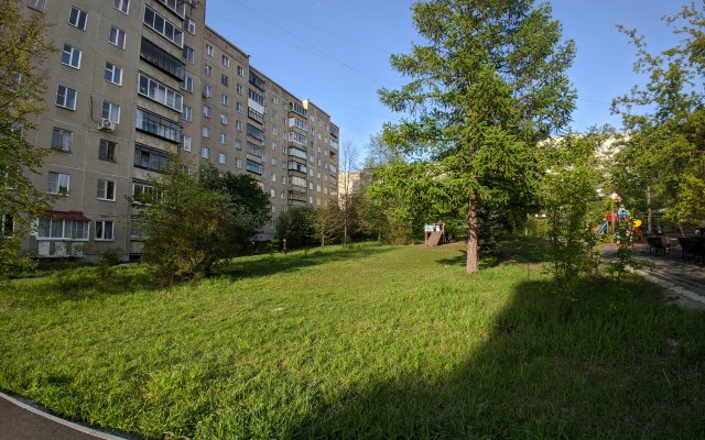 Apart Miass Na Zhukovskogo 12 Apartments