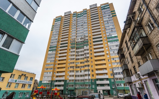 Уютные Апартаменты в доме у Космопорта (ул. Дыбенко 27а)