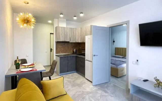 vidovye s krovat'yu i bol'shim balkonom, 17 etazh Apartments