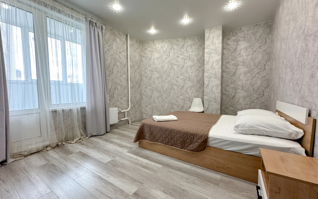 Квартира Трехкомнатная Оптимистов 9