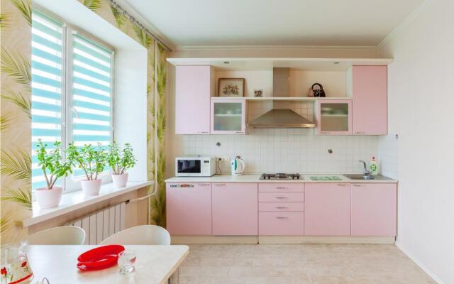 Квартира с балконом в историческом центре рядом с набережной