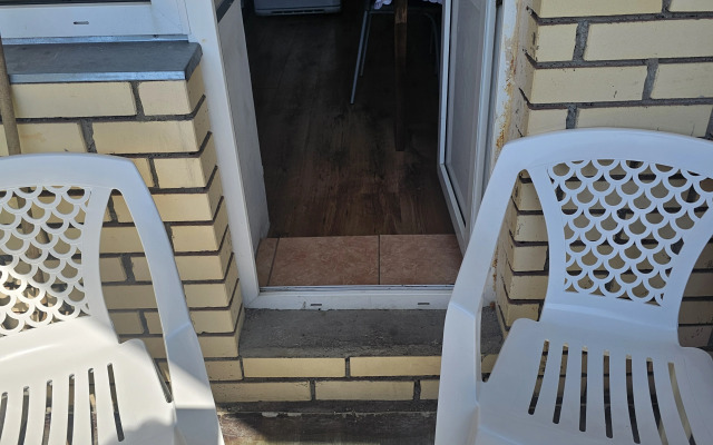 Prostornaya Dvukhkomnatnaya Na 10 Etazhe Flat