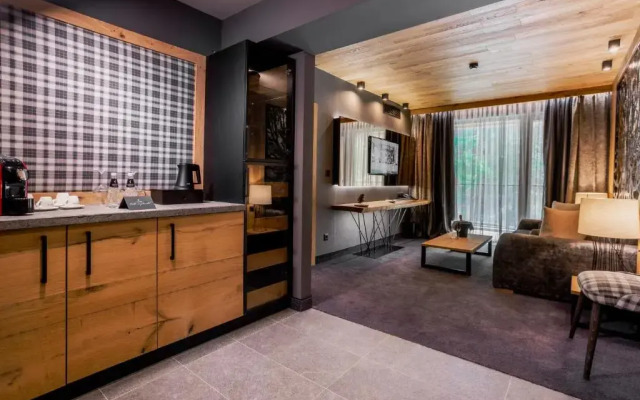 Resort Kashmir Wellness & SPA Hotel Adults Only