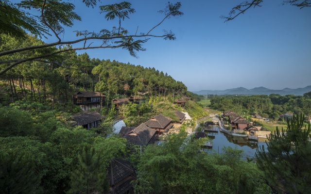Sankofa Village Hill Resort and Spa Hotel