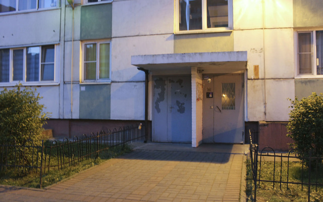 Na Bukharestskoy 156 Apartments