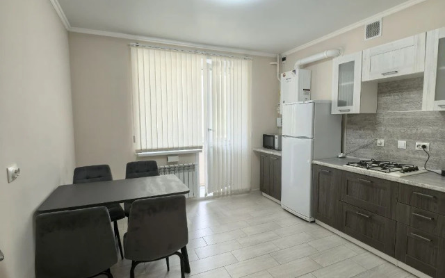 Ryadom S Ashanom I Tts Yevropa Apartments