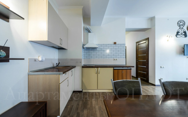 Oplot - Semejnye s odnoj spal'nej i balkonom 3 Apartments