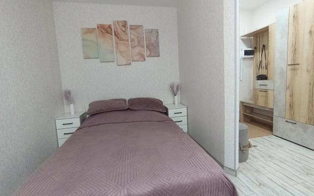 Квартира Вас Ждут на Тавлинской Набережной