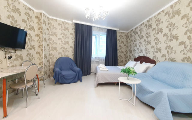 S 2-Mya Krovatyami I Odnomestny Divan V Tsentre Astany Apartments