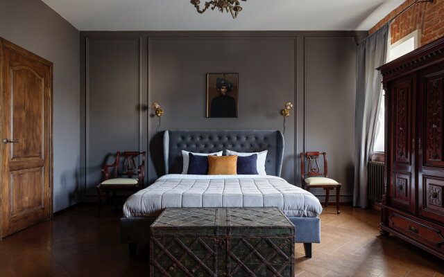 Апартаменты Gallery 130 кв.м с Террасой, Видом на Набережную Фонтанки и БДТ