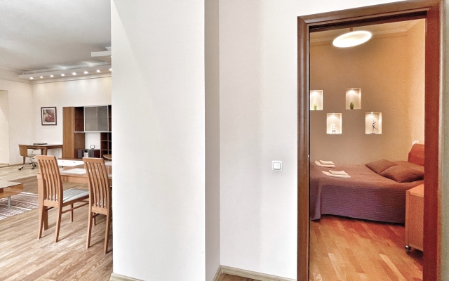 Апартаменты Elite Realty на Караванной 11