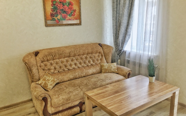 Luxury Apartment with Balcony on the Yalta Embankment