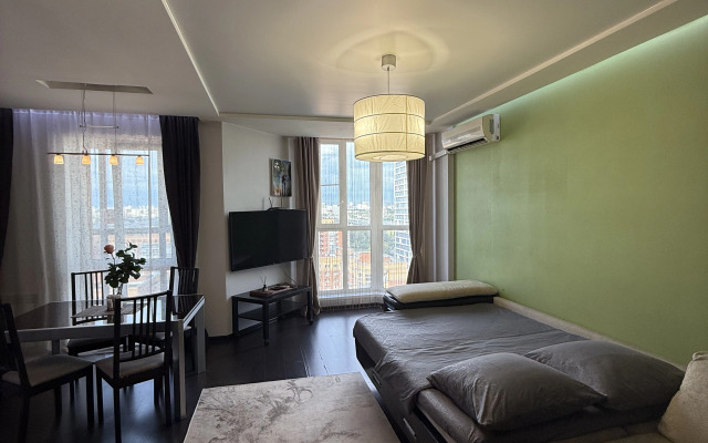 Bolshaya Studiya S Krasivym Vidom Flat