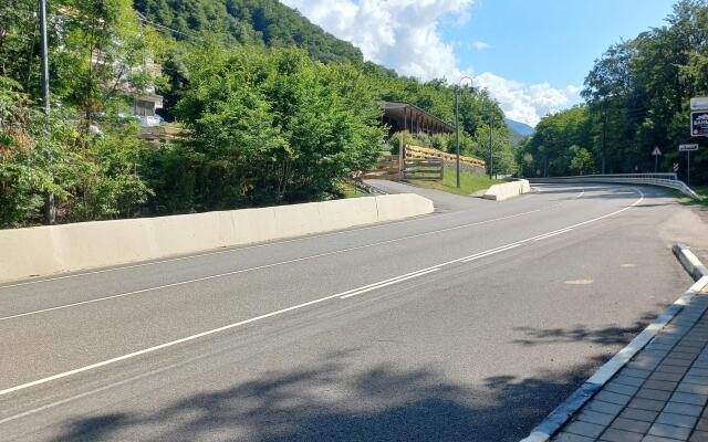 Апартаменты Студио Водопадная