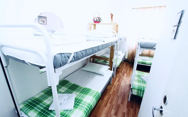 Gosti Hostel