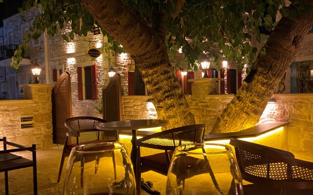 Dionysos 1789 Boutique-hotel