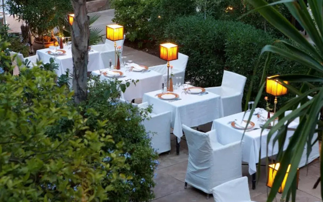 Отель Les Jardins De La Koutoubia