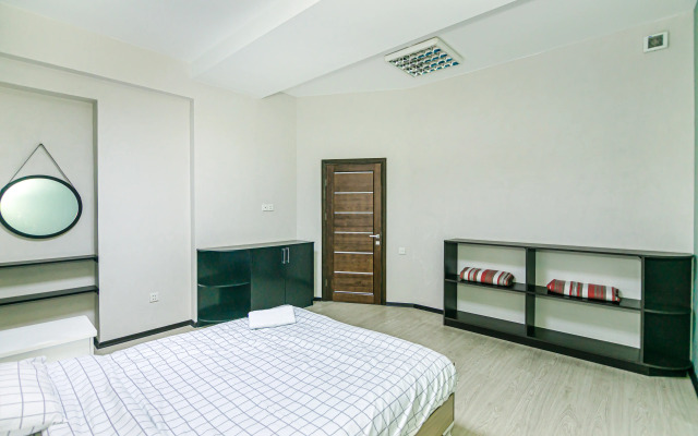 Palettes on Baku in Nizami Street Apartments