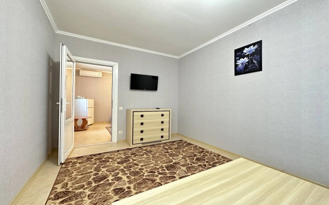 Na Revolyutsionnoy 31a Guest house