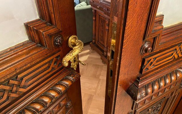 Апартаменты Историческая Квартира с Камином