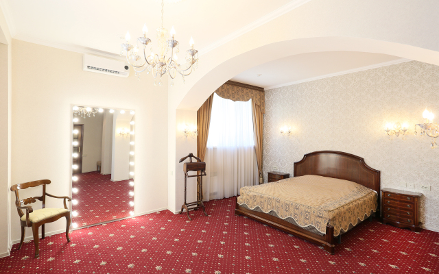 Guyot Business Boutique Hotel