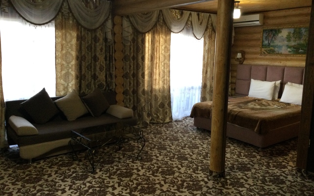 Russky Private House