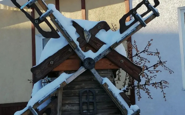 Edelveys Hotel