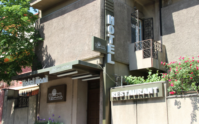 Iliani Hotel