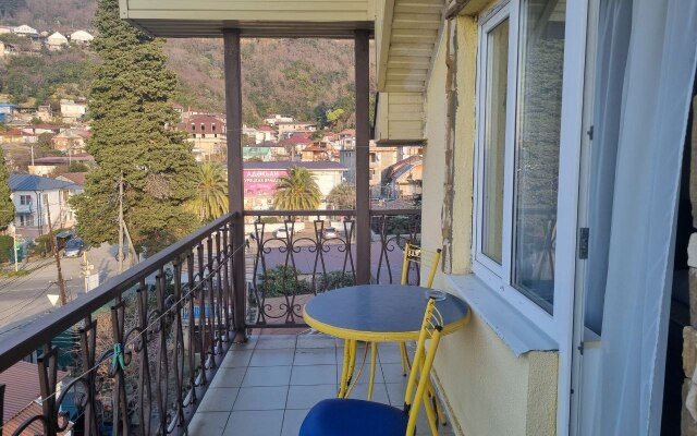Akhra Guest House