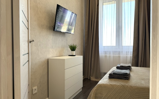 Квартира Рядом с Метро и Видом на Закат