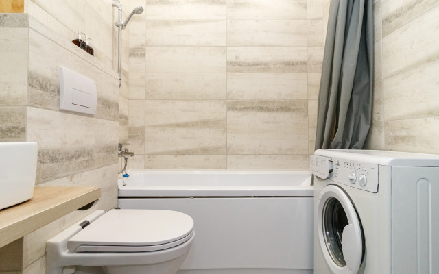 Квартира уютная у озера в тени соснового парка