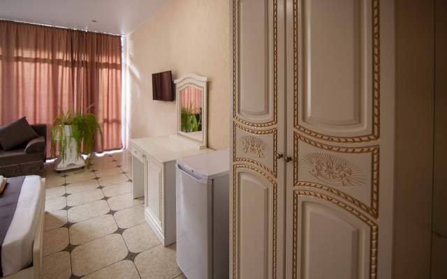 Aloiza Guest House