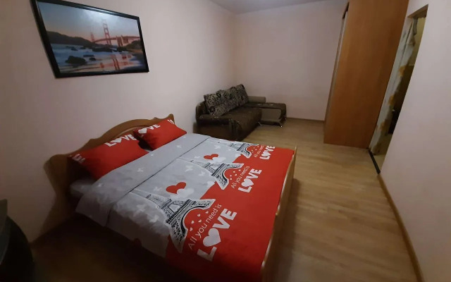 Квартира на Дегтярёва 43