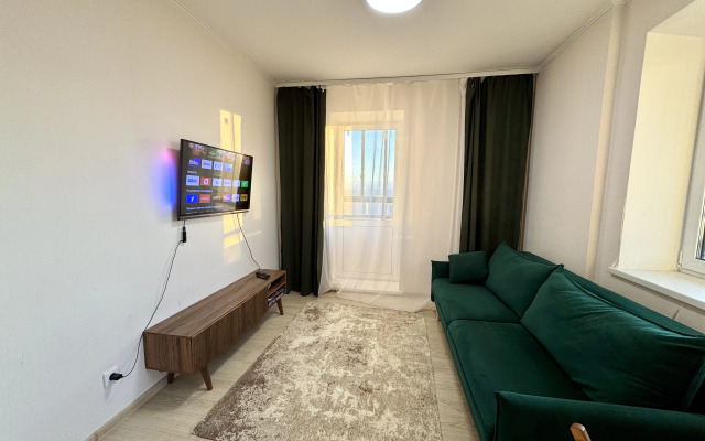 Ogromnaya Treshka Flat