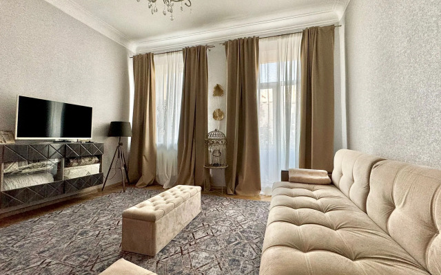 Supertsentr K.Marksa19+Balkon Flat