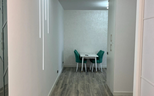 Bolshaya, Svetlaya i Uyutnaya Flat