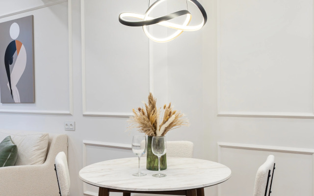 KeyGo #0130, 1 Bedroom, Designed, City Center Apartments