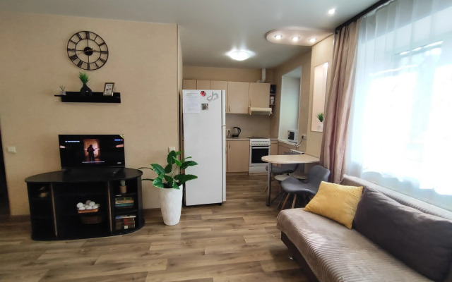 Апартаменты Уютная студия на Народном Владдом25