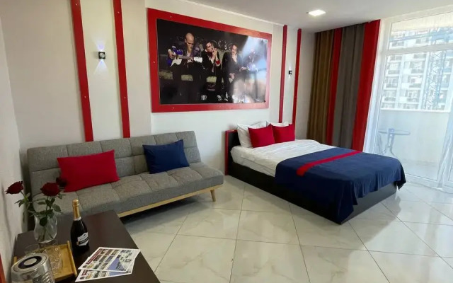 First Line Rock Hotel