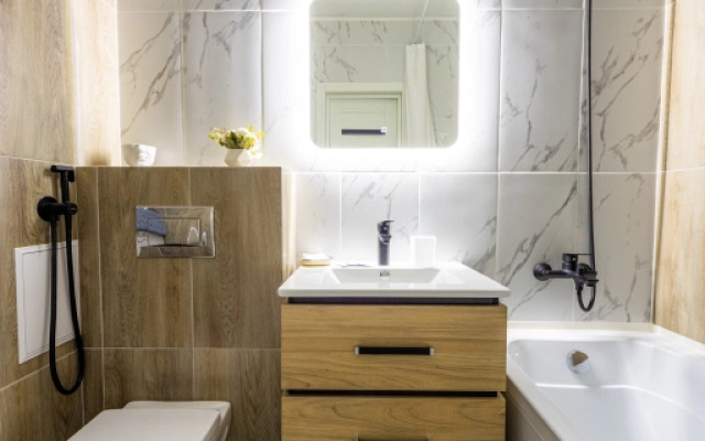 Апартаменты Комфортные двухкомнатные возле ТРЦ Планета 1