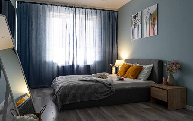 Stilnaya i svetlaya ryadom s Megoy i Ippodromom Flat