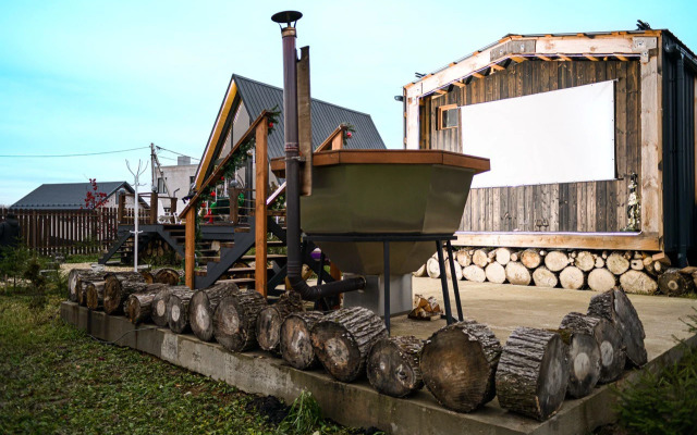 Частный дом дом у озера с чаном и баней