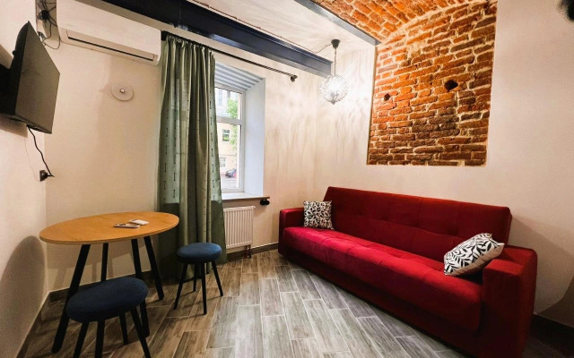 Отель Двенадцать