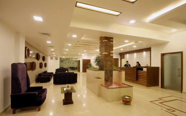 Swing High Hotel