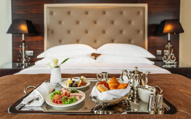 The Biltmore Hotel Tbilisi - Image 4