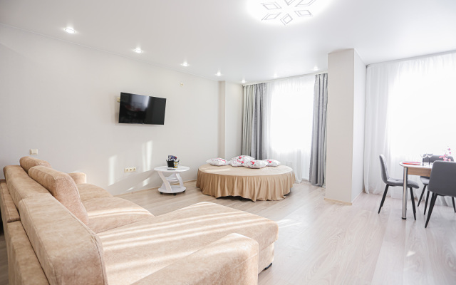 Апартаменты SunSet 2-Оранжерейная 2к1 кв 229